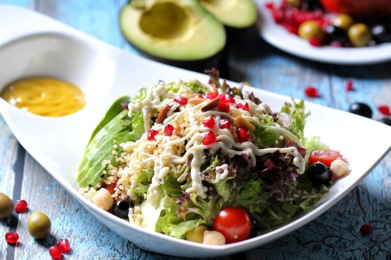 Mediterranean Avocado & Quinoa Citrus Bowl: Sustained Clean Energy